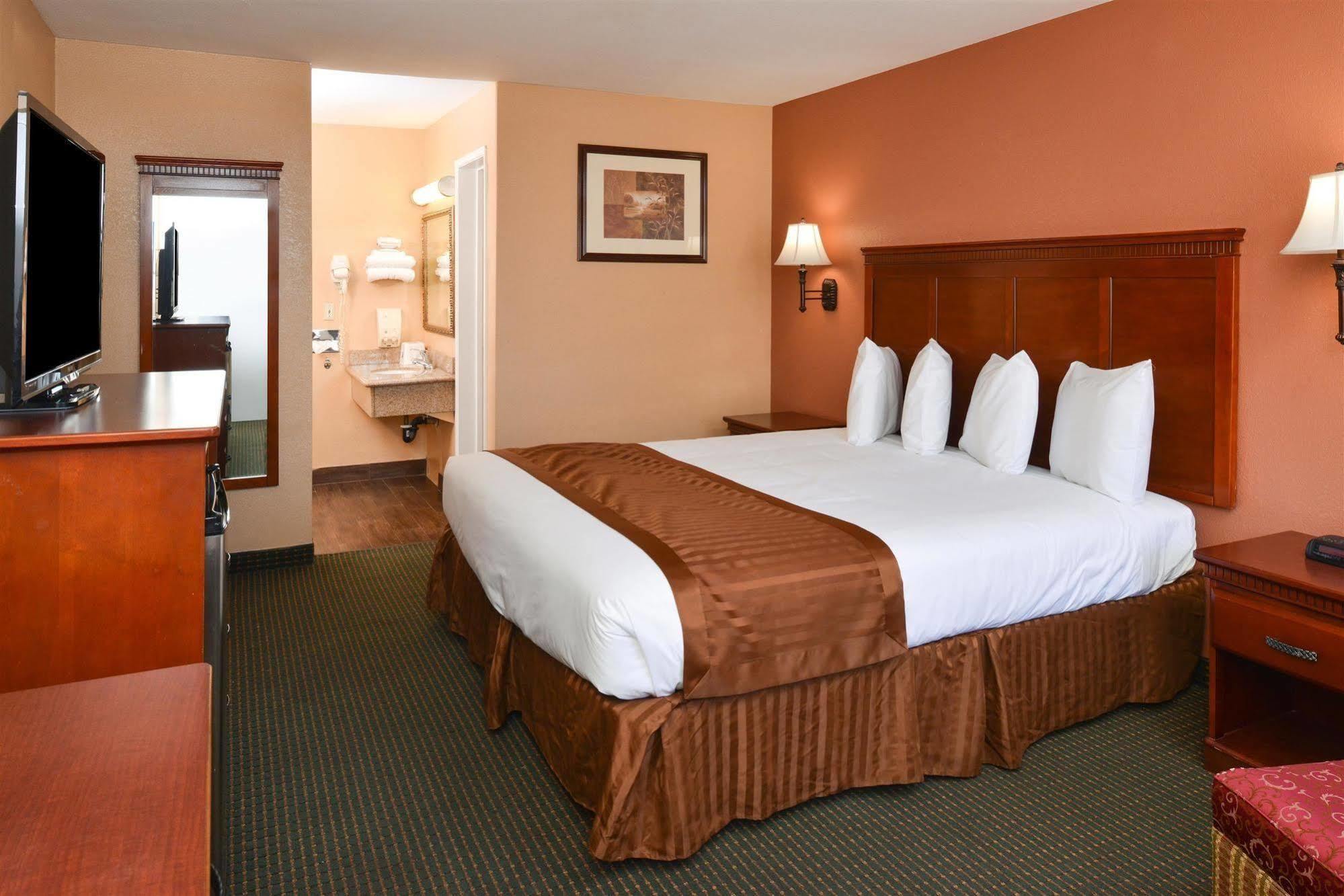 Americas Best Value Inn & Suites-East Бейкерсфілд Екстер'єр фото