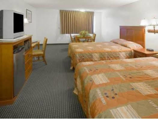 Americas Best Value Inn & Suites-East Бейкерсфілд Екстер'єр фото